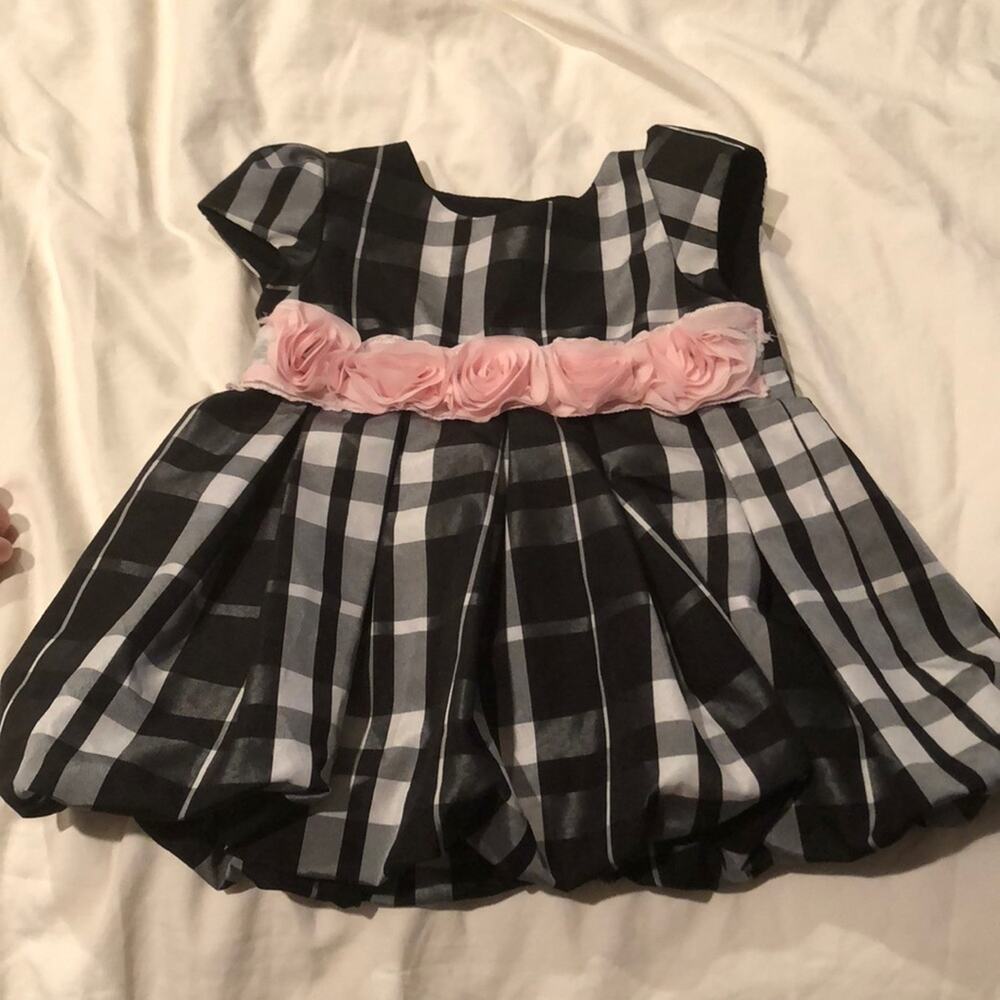 Marmellata Taffeta blk/wht dress w/pink roses nwot